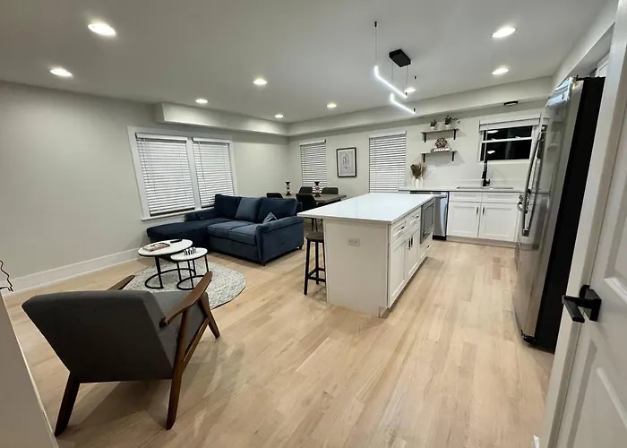 Bright & Spacious Duplex- Heart Of Appartement